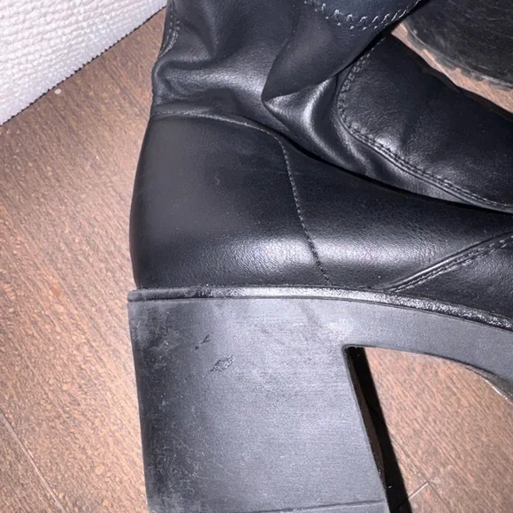 Call it Spring Chunky Black Ankle Boots - Picture 7 of 7